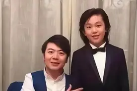 “钢琴王子”朗朗率弟子到济宁进行公益演出图片
