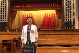 王莉菲：倾尽年华逐“光明”图片