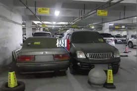 开不动、请不走！武汉部分“僵尸车”长期占用公共资源惹众怒图片