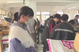 16岁初中生体验父亲工作 一句“您辛苦了”让人泪目图片