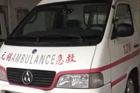 这辆救护车，竟是国家一级文物图片