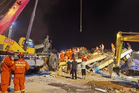 湖南郴州：汝城民房垮塌被困12人全部找到 5人死亡7人受伤图片