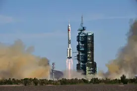 神舟十二号任务0号指挥邓小军：从212号到0号，他走了18年图片