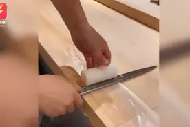 男子面试要求月薪25000元，试菜时切了一个萝卜，立马被老板录用图片