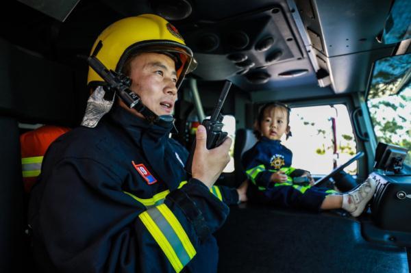 我的“超人老爸”没有“超能力”……