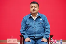 电力工程师艾尔肯·买买提：新疆电力员工像石榴籽一样抱在一起，守护光明和温暖图片