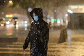 大暴雨！今年广州首次3区齐发布暴雨红色预警信号图片