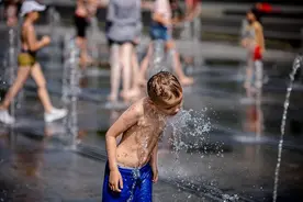 热浪袭击俄罗斯莫斯科 或刷新6月最高气温纪录图片