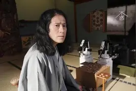 又吉直树首次出演《世界奇妙物语》并担任主角 饰演职业棋手图片