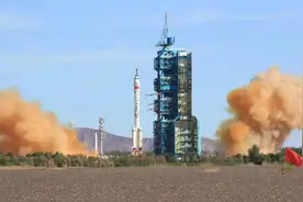 航天员在太空怎么干饭？神舟十二号的“外卖”食谱让吃货们馋哭了图片