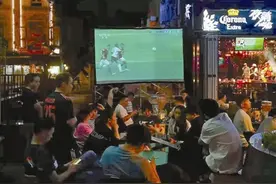 欧洲杯激战正酣 宁波酒吧生意火爆 但附近居民崩溃了……图片