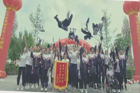 每一帧都是回忆！德州五中教师制作温情MV，送别初三毕业生图片