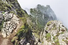 莲花山半山险峻半山幽图片