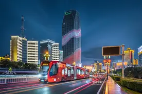 株洲街头的一大亮色——智轨电车图片