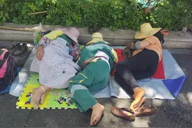 不再让你们睡地上 我们为环卫工安个“家”图片