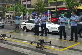 南方视频｜起飞！4架无人机空中巡逻疫情防控重点区域图片