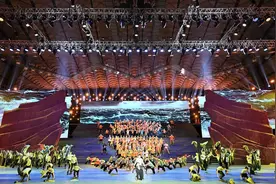 “巴蜀儿女心向党”文艺演出音乐主创：创新改编 让经典音乐呈现新魅力图片