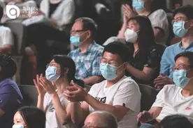 高鹤彩专访（上）：偶然进了德云社，和师傅师兄弟本身关系就很好，见面依旧自然图片