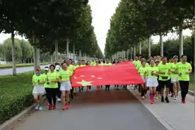 晨跑中，让生命绽放图片