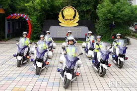 竹溪公安女子交警队：马路上的别样青春图片