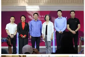 军鞋、军装、皮带都是“特制”，这部诞生快60年的作品又来上海了图片