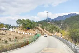 全国“十大最美农村路”绿唐线：绿水青山绽笑颜图片