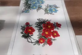 郑州一七旬老人画百米牡丹，献礼建党百年图片