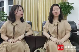 放榜夜丨四川德阳双胞胎姐妹高考成绩相差仅两分图片