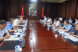 国家电投内蒙古公司总经理陈建国拜会中国铁路沈阳局集团公司党委书记、董事长张千里图片
