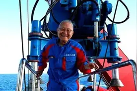 下课骑车“开溜”的“院士后”，82岁时9天3次深潜南海图片