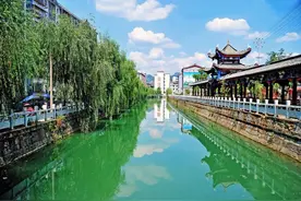 来宾这座低调却充满灵气的小城，千亩花海宛如人间仙境！图片