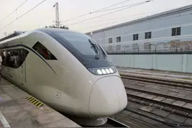 最快59分钟一站直达！广深城际优化列车开行模式图片