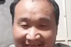 48岁拾荒大叔因画画走红，网友：收的是废品，画的是精华图片