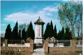 公园里的红色景点 | 三一八烈士墓图片