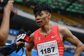现场｜百米短跑战胜老大哥！00后陈冠锋，苏炳添接班人？图片