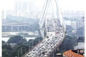 鹤洞大桥恢复通行图片