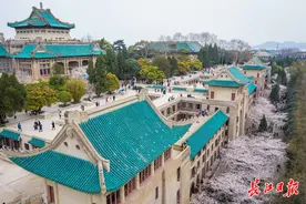 多少分能报武汉大学？学校宿舍都有空调吗？这些热门问题有回答了图片