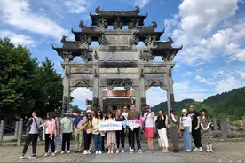 打卡中国——你好，长三角！|外国网红博主点赞安徽：这是个迷人的旅游胜地图片