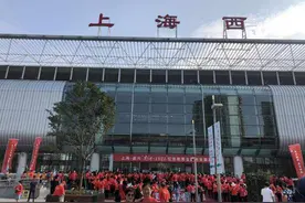 重走一大路！上海至嘉兴首列红色旅游列车发车图片