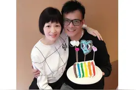 情深义重！黄日华忆亡妻当场落泪：我愿为她减寿20年图片