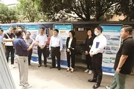 老旧住宅难装电梯怎么破？三级政协委员来到江宁路街道调研图片