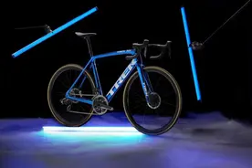 电镀工艺：TREK全新ICON系列Chroma幻彩涂装上市图片
