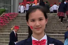 她是班主任眼中最优秀的学生之一，高中为兴趣跨文理选科图片
