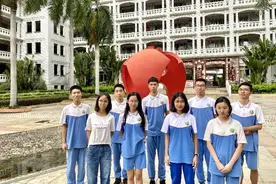 喜提高考成绩单！佛山一中这些同学在苦恼上北大还是清华图片