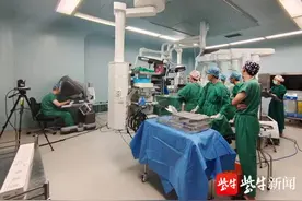 常州一院开展达芬奇机器人手术直播精英荟活动图片