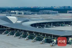 首飞全记录｜这些时间点，纪录首航日的高光时刻图片