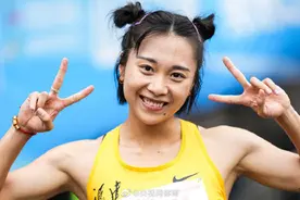 葛曼棋200米夺冠创今年最佳 包揽全锦赛短跑双金图片