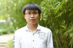 「卓越广中 精彩故事」“刘萌萌”刘小军：张弛有度 让学生在数学的世界里不再迷茫图片