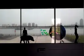 黄浦江边的这个艺术展，在海边的阿那亚有了分会场图片