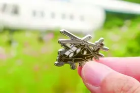 南京航空航天大学录取通知书 超酷！还能抽“盲盒”图片